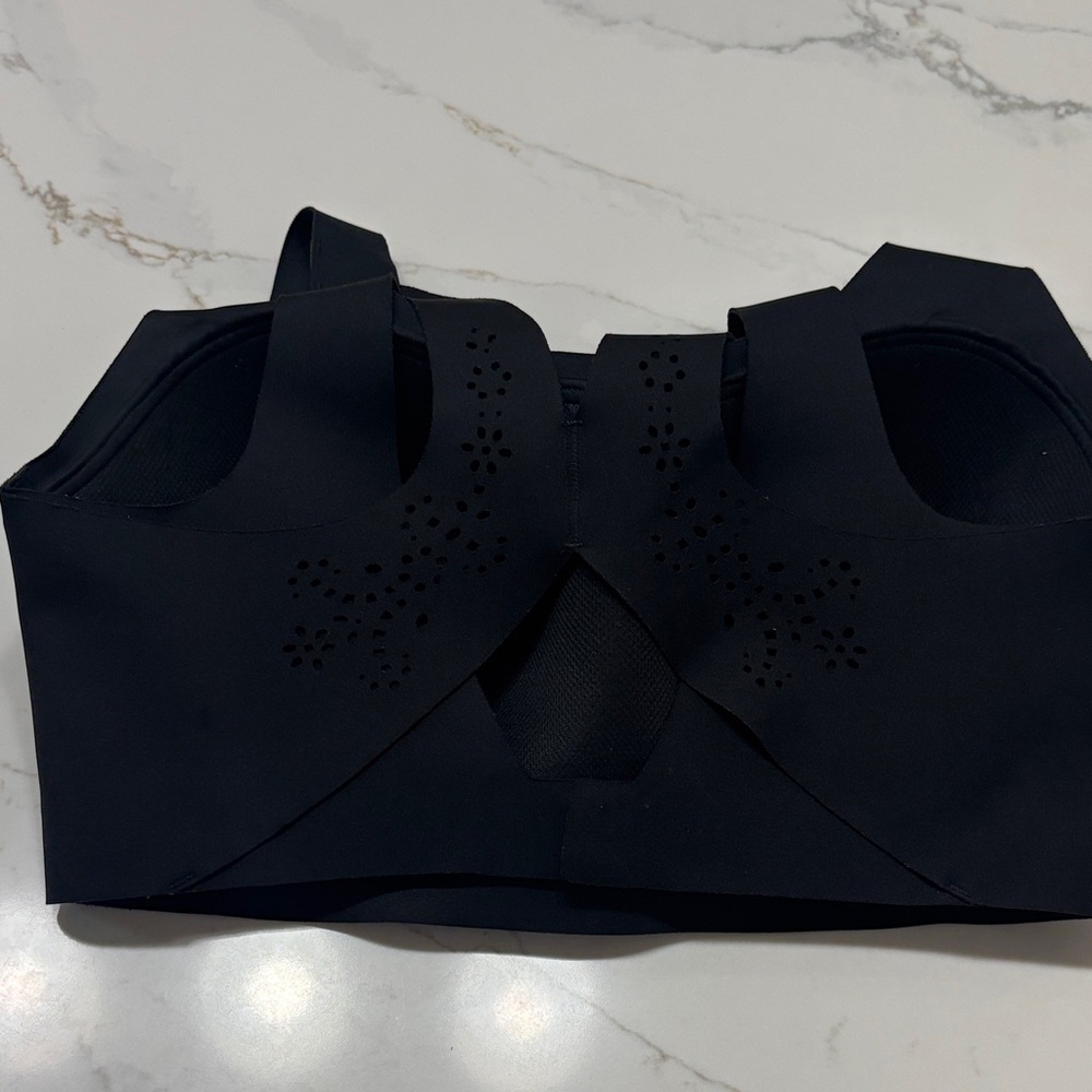 Victoria's Secret Black Sports Bra - Picture 6 of 11